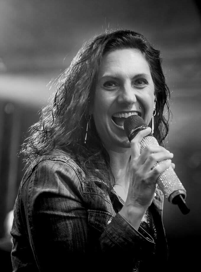 Nicole Holz
